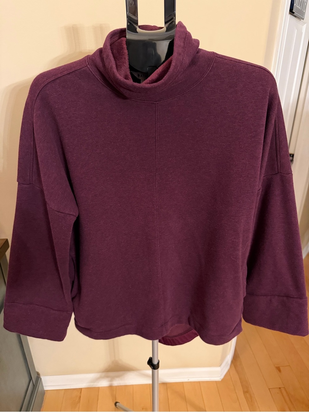 Athleta Womens S Burgundy Cowl Neck Fleece Pullover Sweatshirt High Low Hem